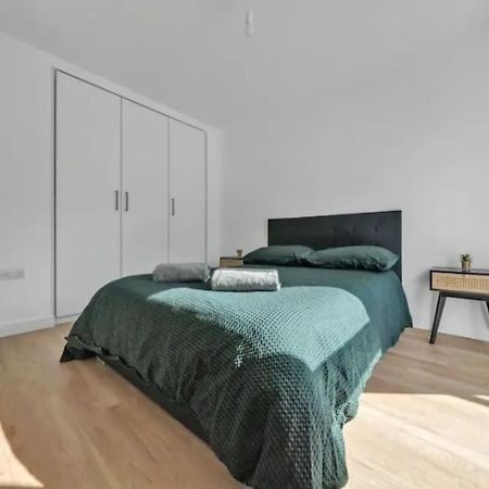 Deluxe 1 Bed In Colindale Wembley With Freewifitv Daire Londra Dış mekan fotoğraf